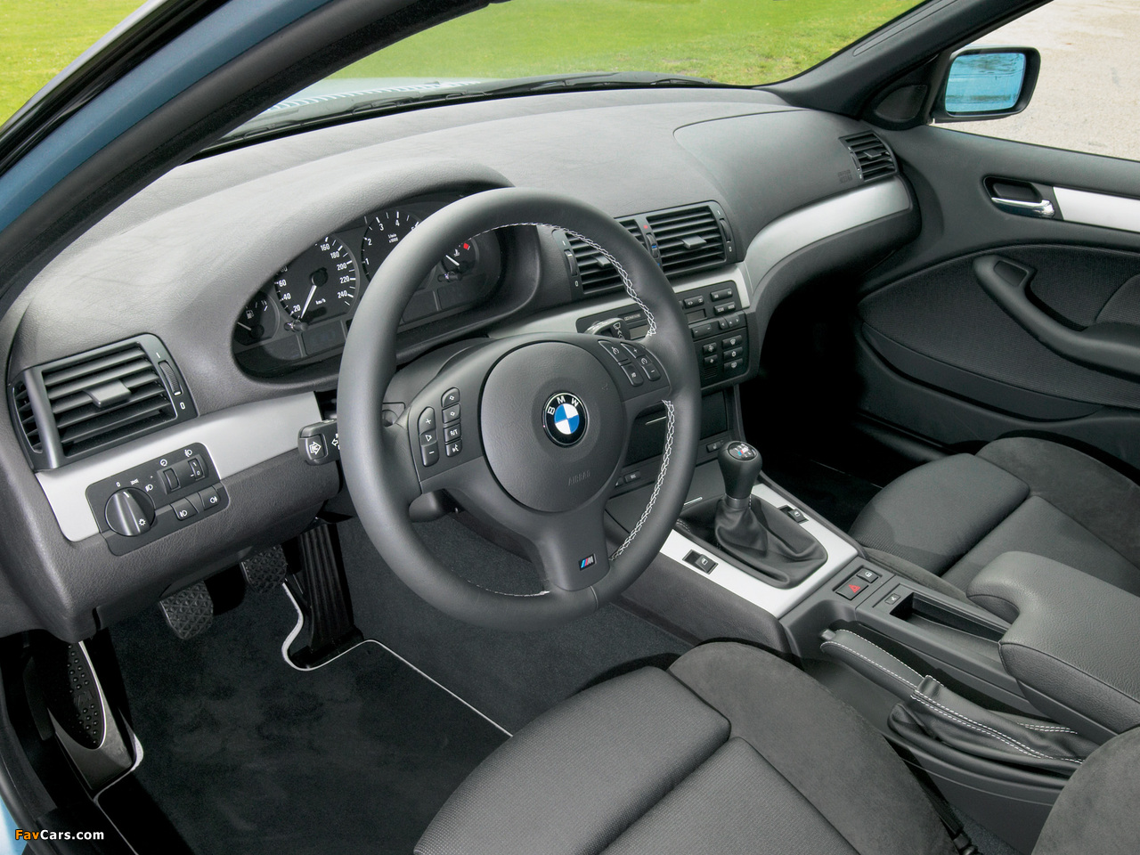 Images of BMW 3 Series Touring Edition 33 (E46) 2004–05 (1280 x 960)