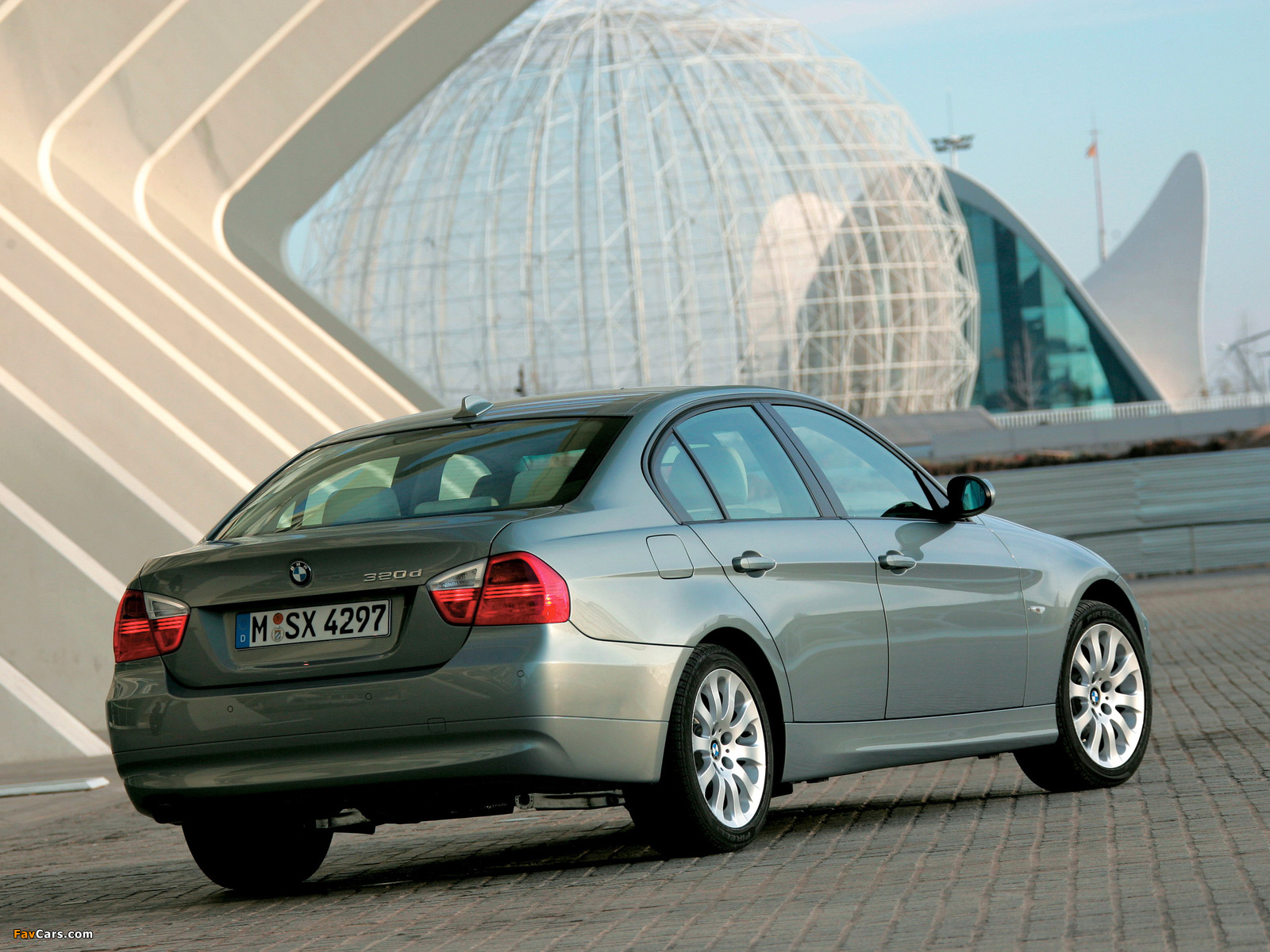 Images of BMW 320d Sedan (E90) 2005–08 (1600 x 1200)
