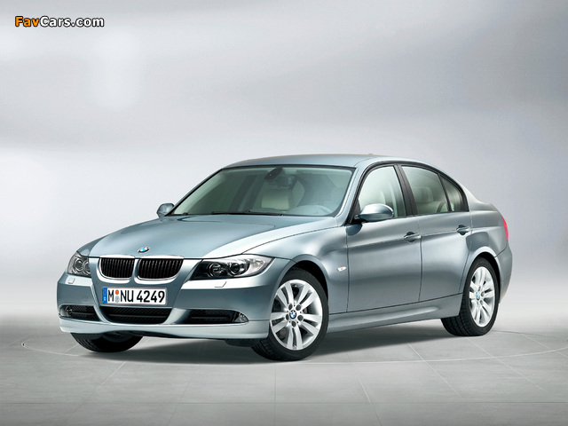 Images of BMW 320d Sedan (E90) 2005–08 (640 x 480)