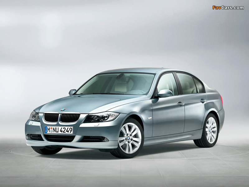 Images of BMW 320d Sedan (E90) 2005–08 (800 x 600)