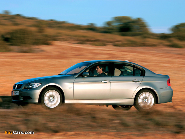 Images of BMW 320d Sedan (E90) 2005–08 (640 x 480)