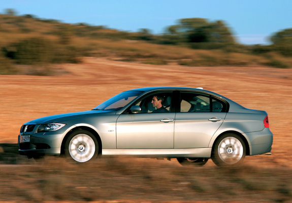 Images of BMW 320d Sedan (E90) 2005–08