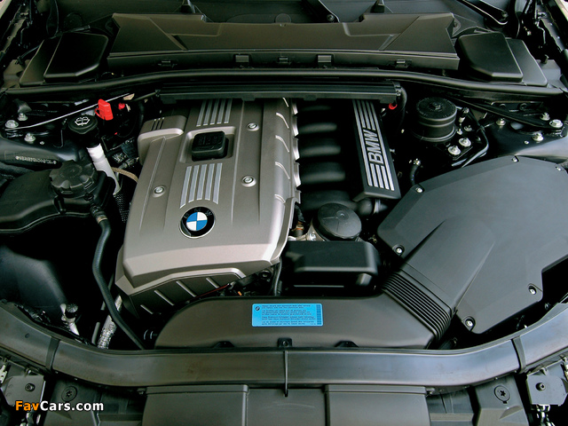 Images of BMW 330i Sedan (E90) 2005–08 (640 x 480)