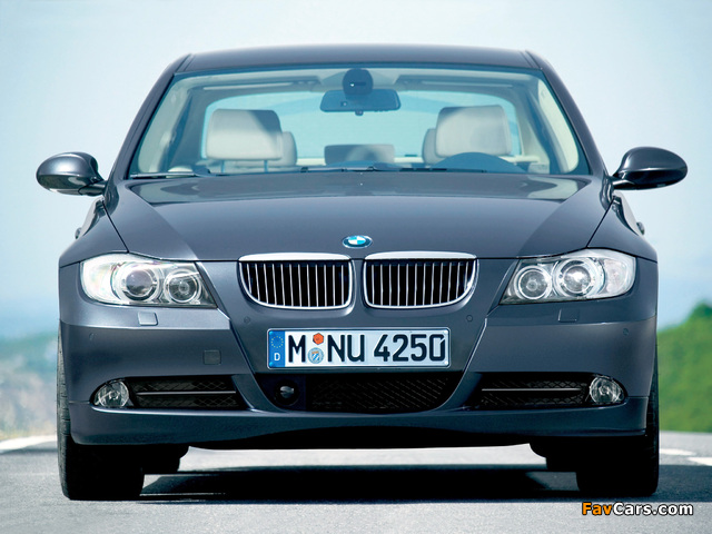 Images of BMW 330i Sedan (E90) 2005–08 (640 x 480)