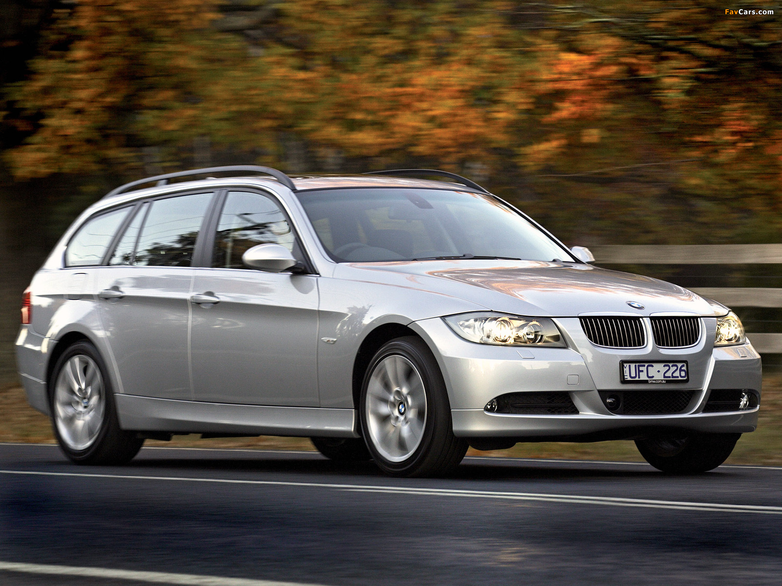 Images of BMW 323i Touring (E91) 2006–08 (1600 x 1200)