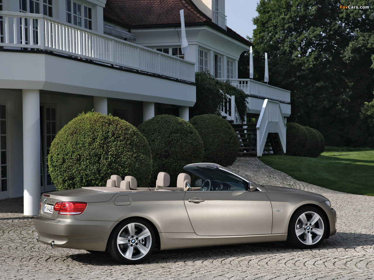 Images of BMW 335i Cabrio (E93) 2007–10 (1280 x 960)