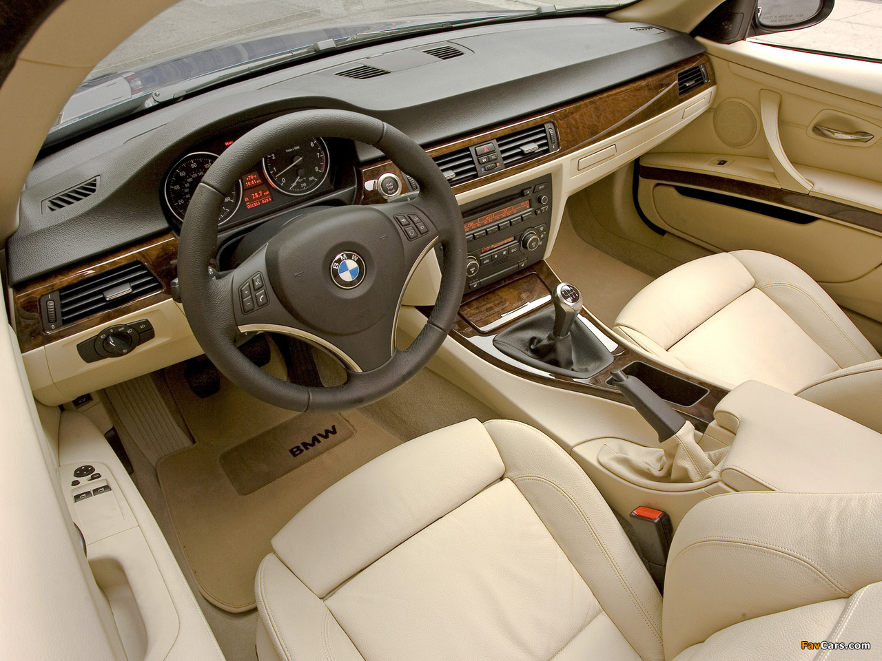 Images of BMW 335i Coupe US-spec (E92) 2007–10 (1280 x 960)