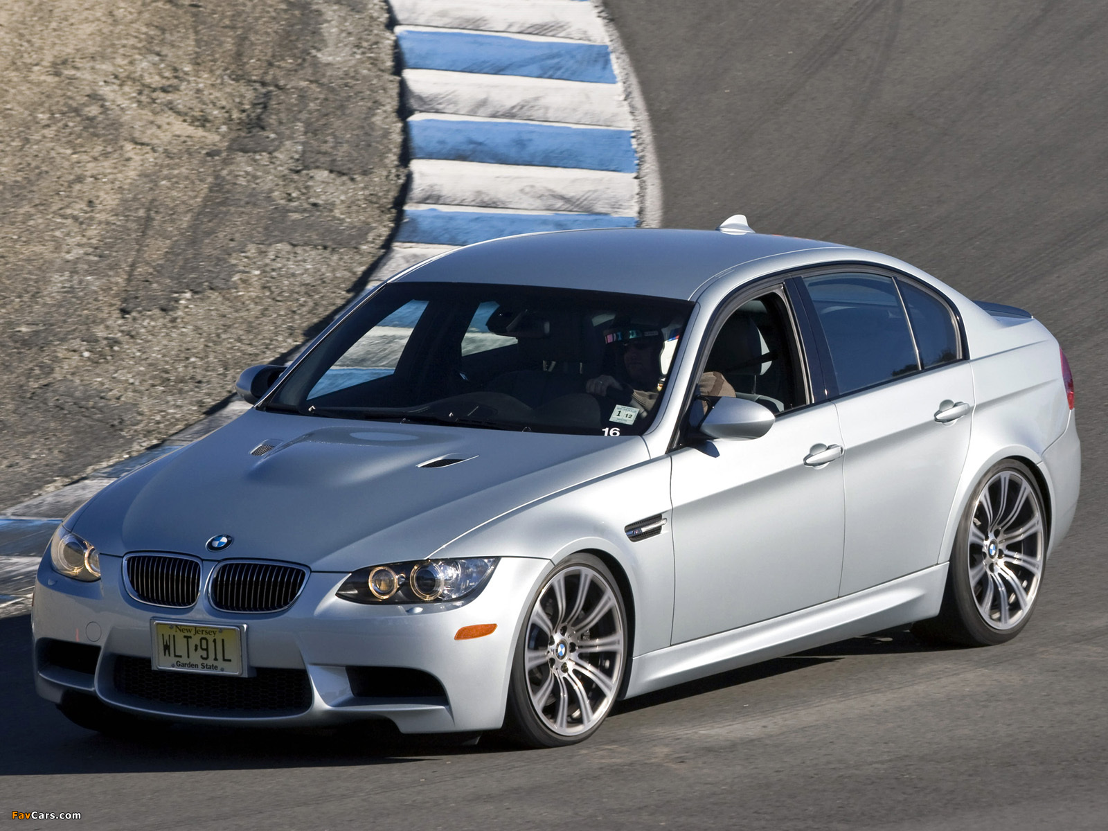 Images of BMW M3 Sedan US-spec (E90) 2008–10 (1600 x 1200)