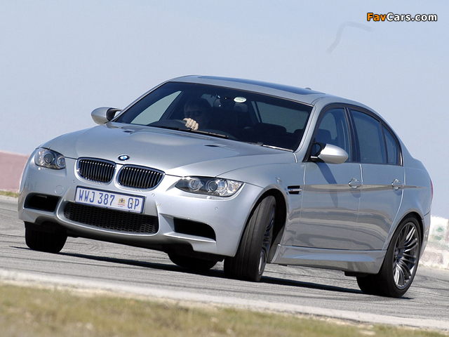 Images of BMW M3 Sedan ZA-spec (E90) 2008–10 (640 x 480)