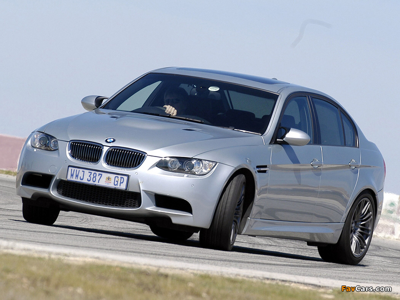 Images of BMW M3 Sedan ZA-spec (E90) 2008–10 (800 x 600)