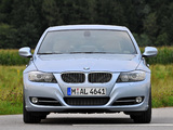 Images of BMW 335i Sedan (E90) 2008–11