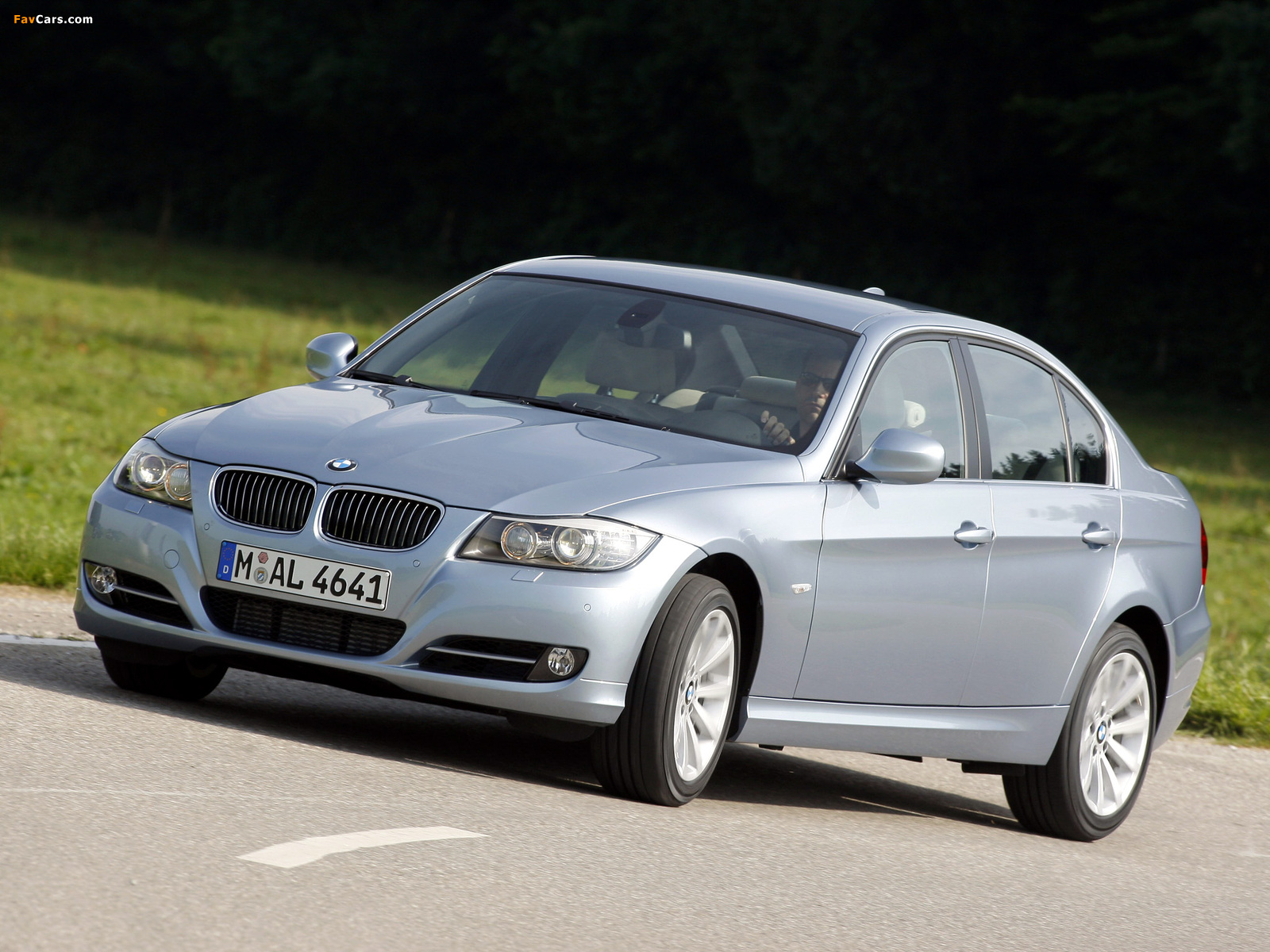Images of BMW 335i Sedan (E90) 2008–11 (1600 x 1200)