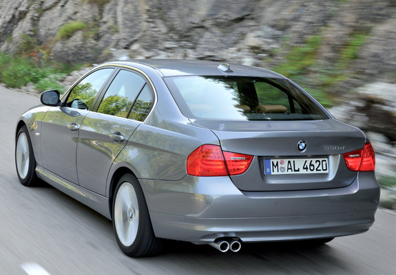 Images of BMW 330d Sedan (E90) 2008–11