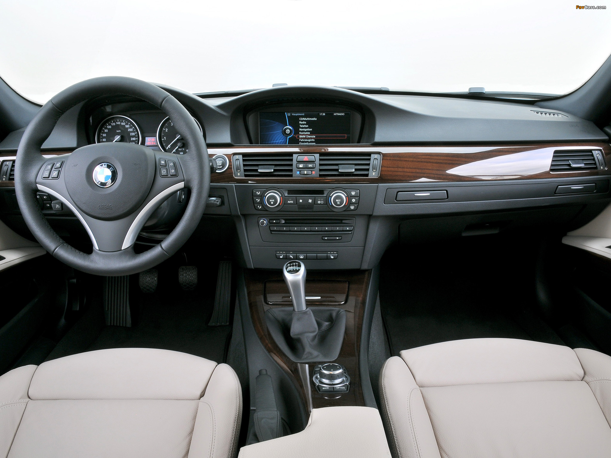 Images of BMW 335i Sedan (E90) 2008–11 (2048 x 1536)
