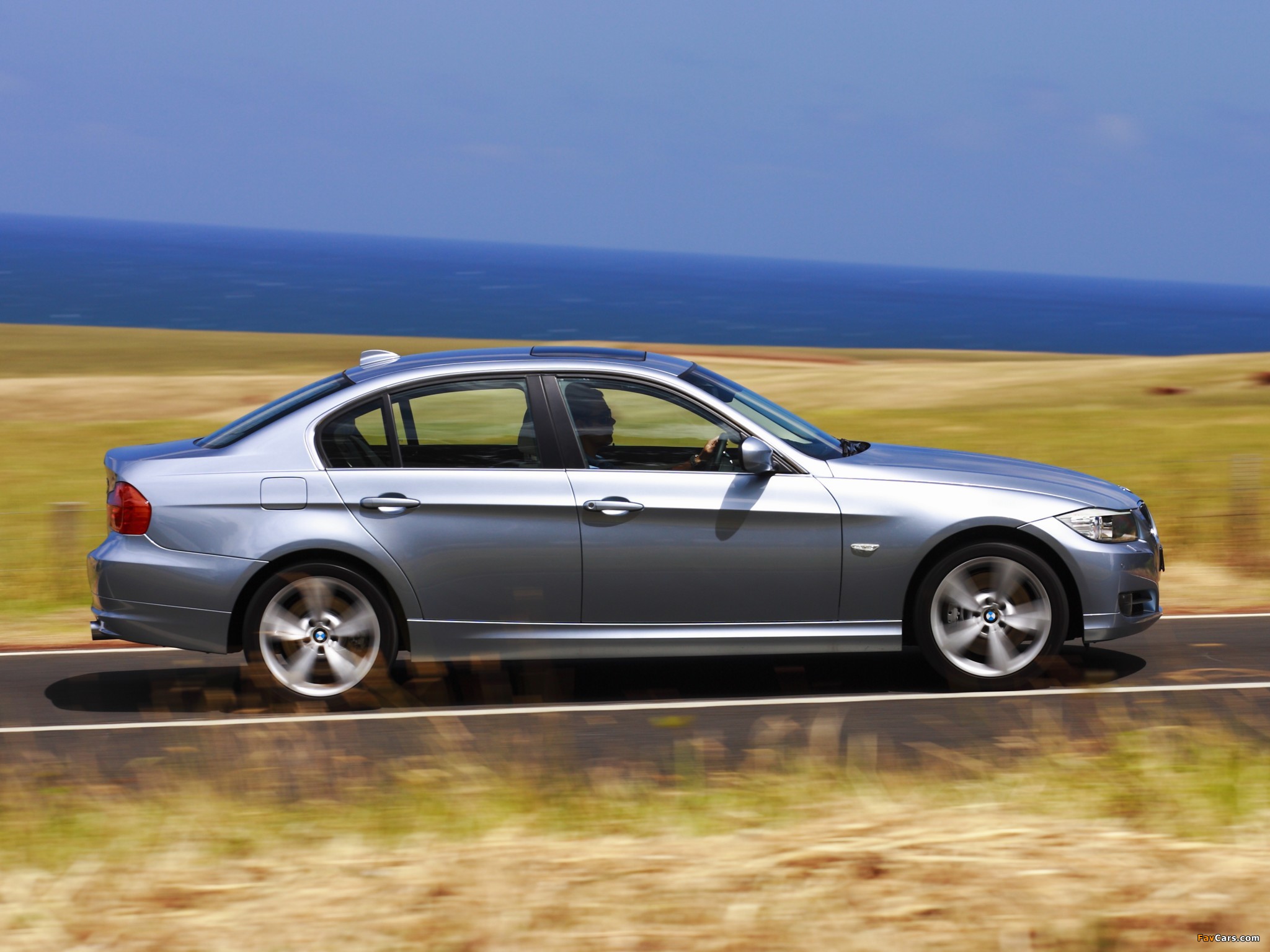 Images of BMW 335i Sedan AU-spec (E90) 2008–11 (2048 x 1536)