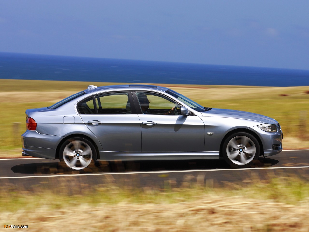 Images of BMW 335i Sedan AU-spec (E90) 2008–11 (1280 x 960)