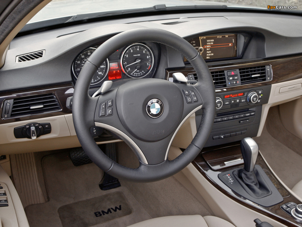Images of BMW 328i Sedan US-spec (E90) 2009–11 (1024 x 768)