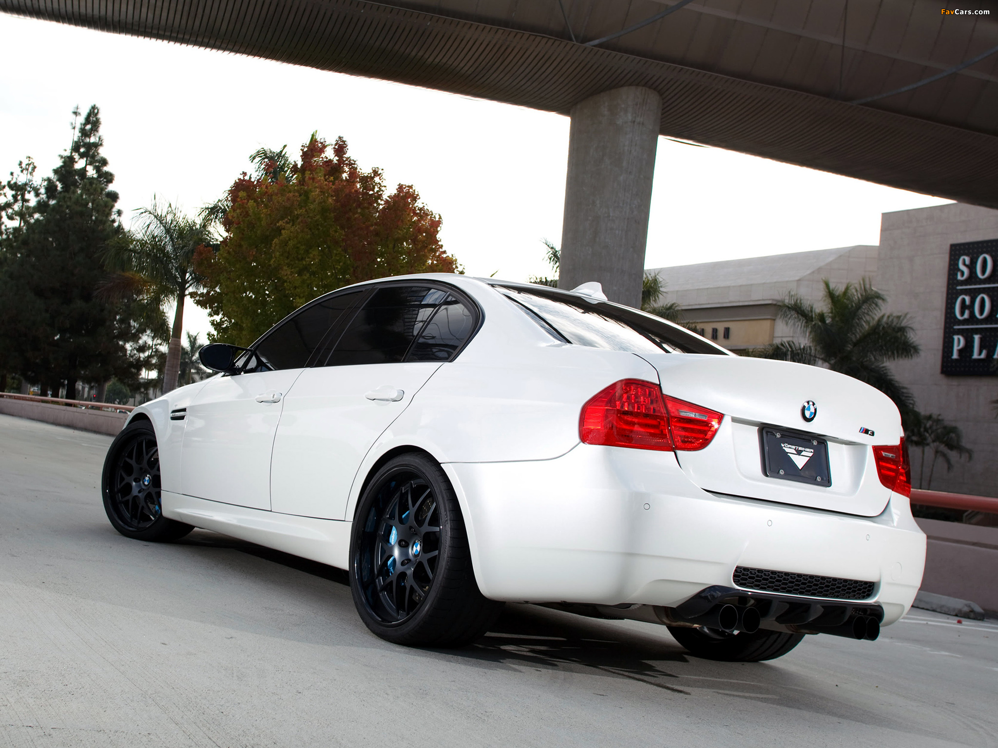 Images of Vorsteiner BMW M3 Sedan (E90) 2009 (2048 x 1536)