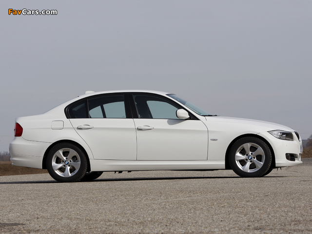 Images of BMW 320d EfficientDynamics Edition (E90) 2009–11 (640 x 480)