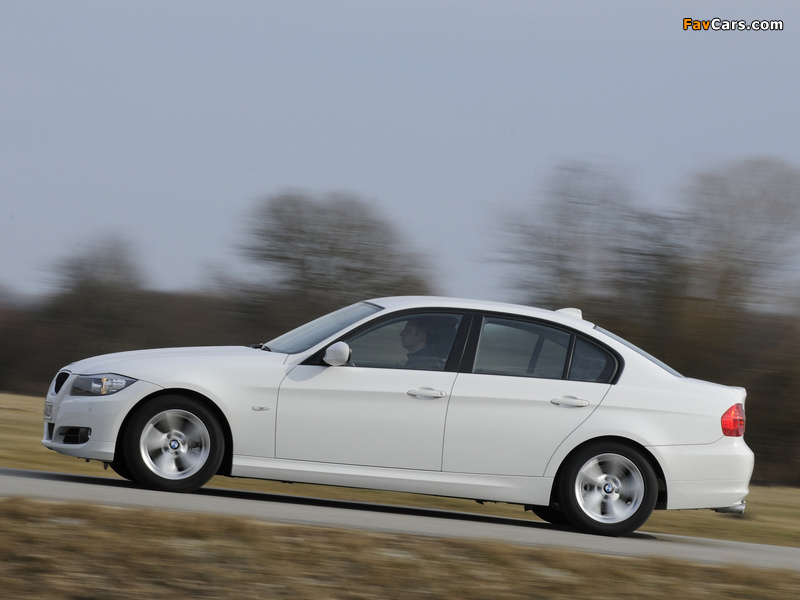 Images of BMW 320d EfficientDynamics Edition (E90) 2009–11 (800 x 600)