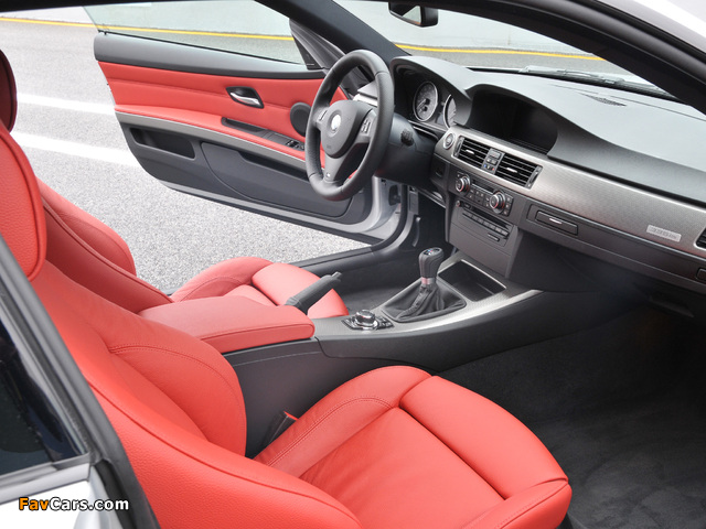 Images of BMW 335is Coupe US-spec (E92) 2010 (640 x 480)