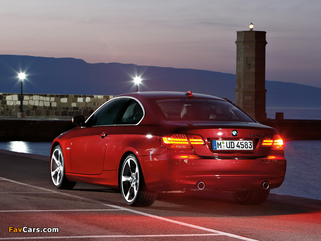 Images of BMW 335i Coupe (E92) 2010 (640 x 480)