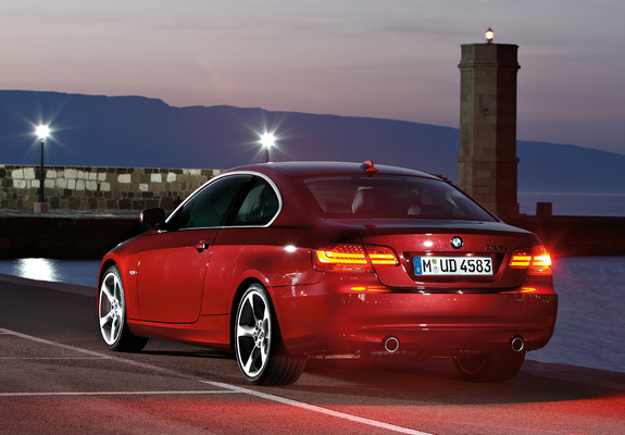 Images of BMW 335i Coupe (E92) 2010