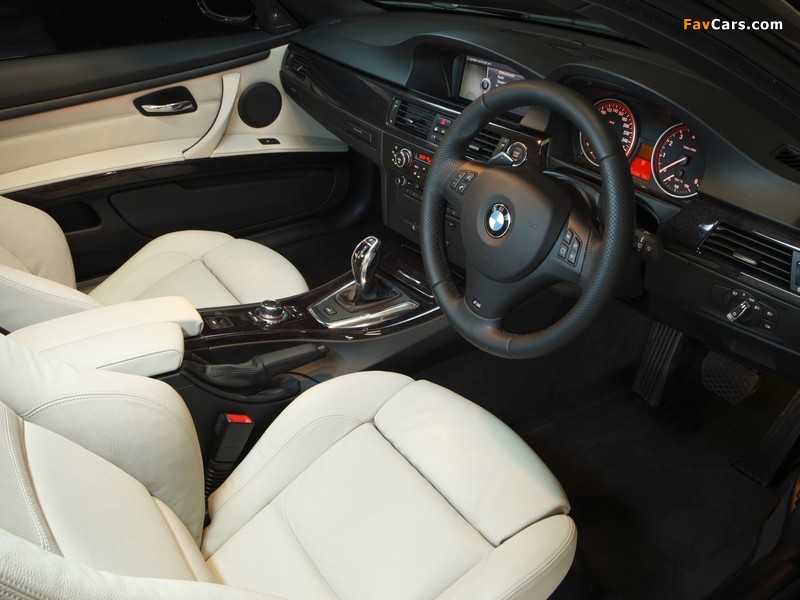 Images of BMW 335i Cabrio M Sports Package AU-spec (E93) 2010 (800 x 600)