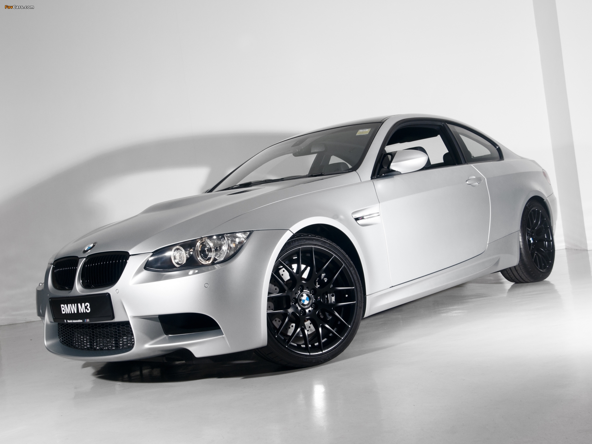 Images of BMW M3 Coupe Competition Edition (Asian market) (E92) 2012 (2048 x 1536)