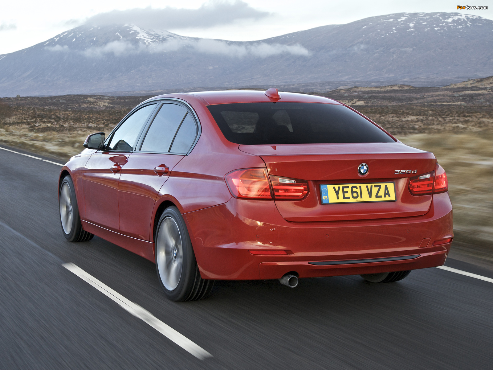 Images of BMW 320d Sedan Sport Line UK-spec (F30) 2012 (1600 x 1200)