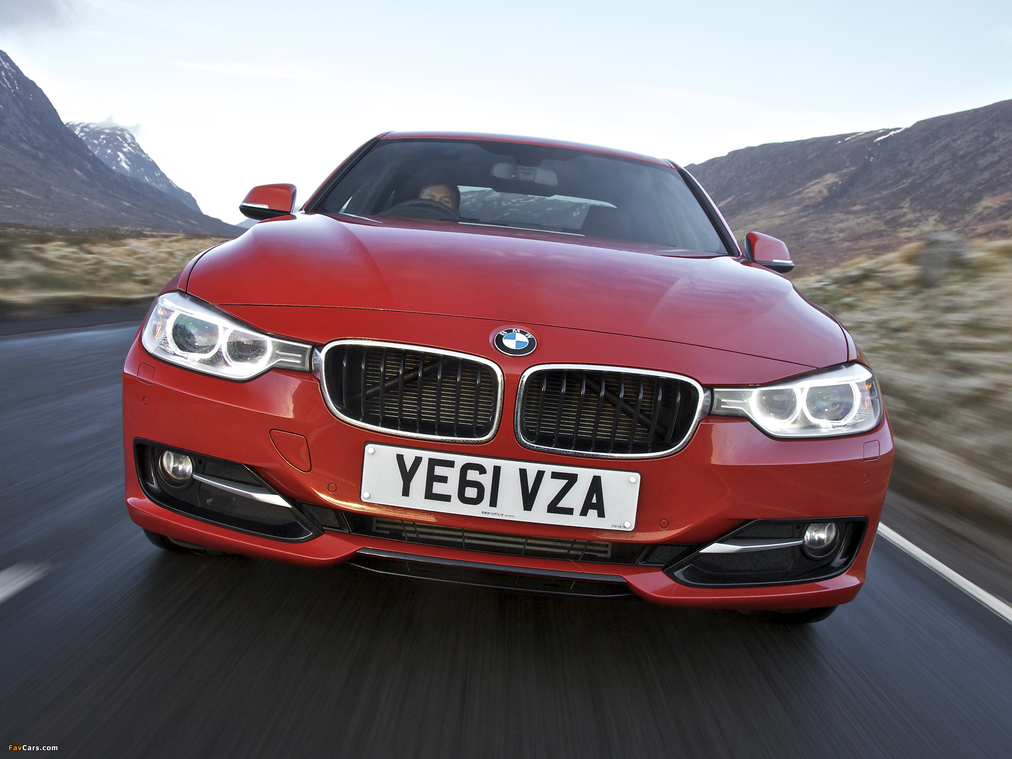 Images of BMW 320d Sedan Sport Line UK-spec (F30) 2012 (2048 x 1536)