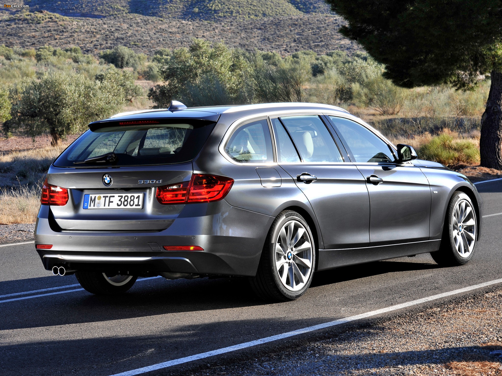 Images of BMW 330d Touring Modern Line (F31) 2012 (2048 x 1536)