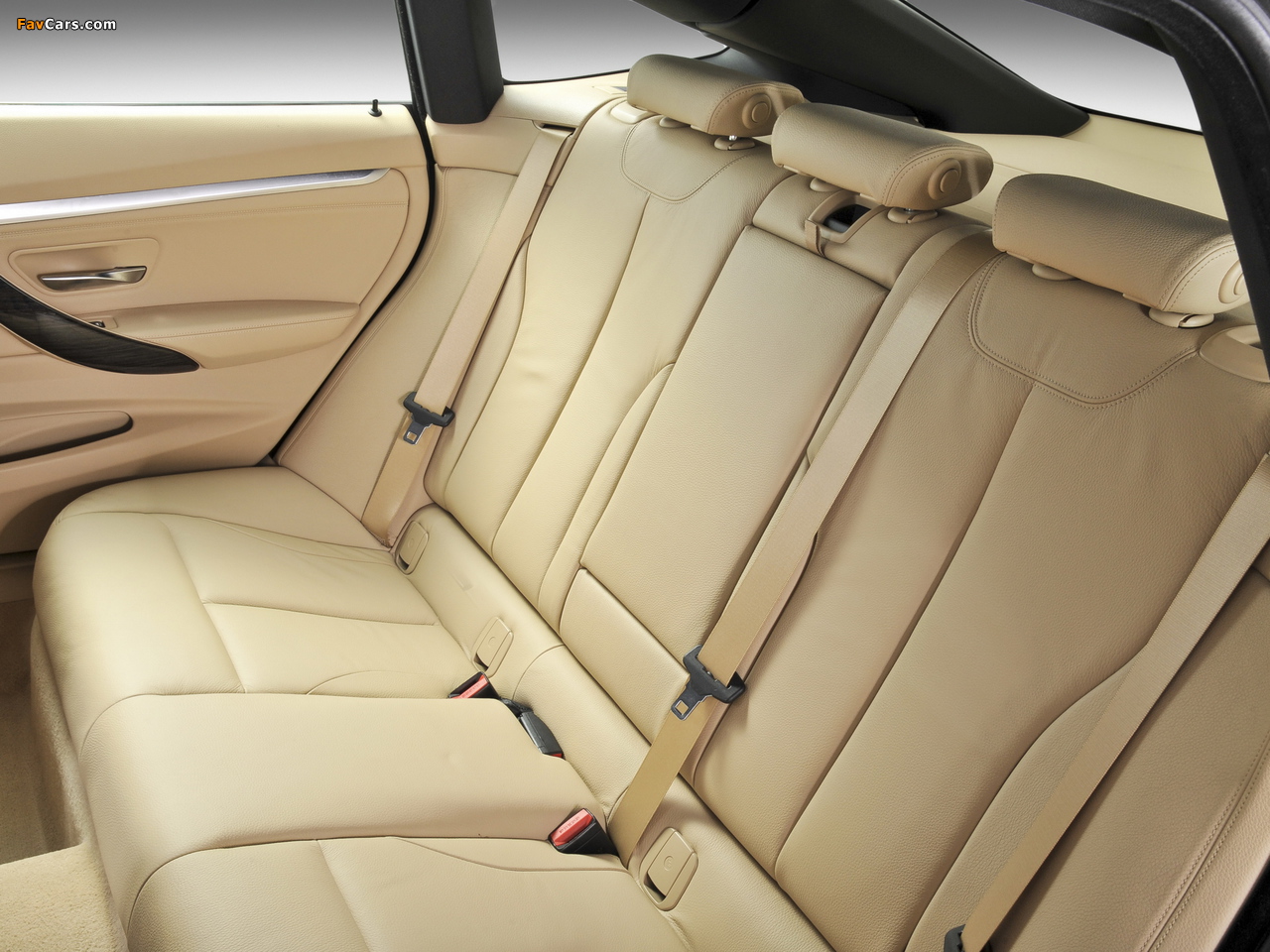 Images of BMW 320d Gran Turismo Luxury Line ZA-spec (F34) 2013 (1280 x 960)