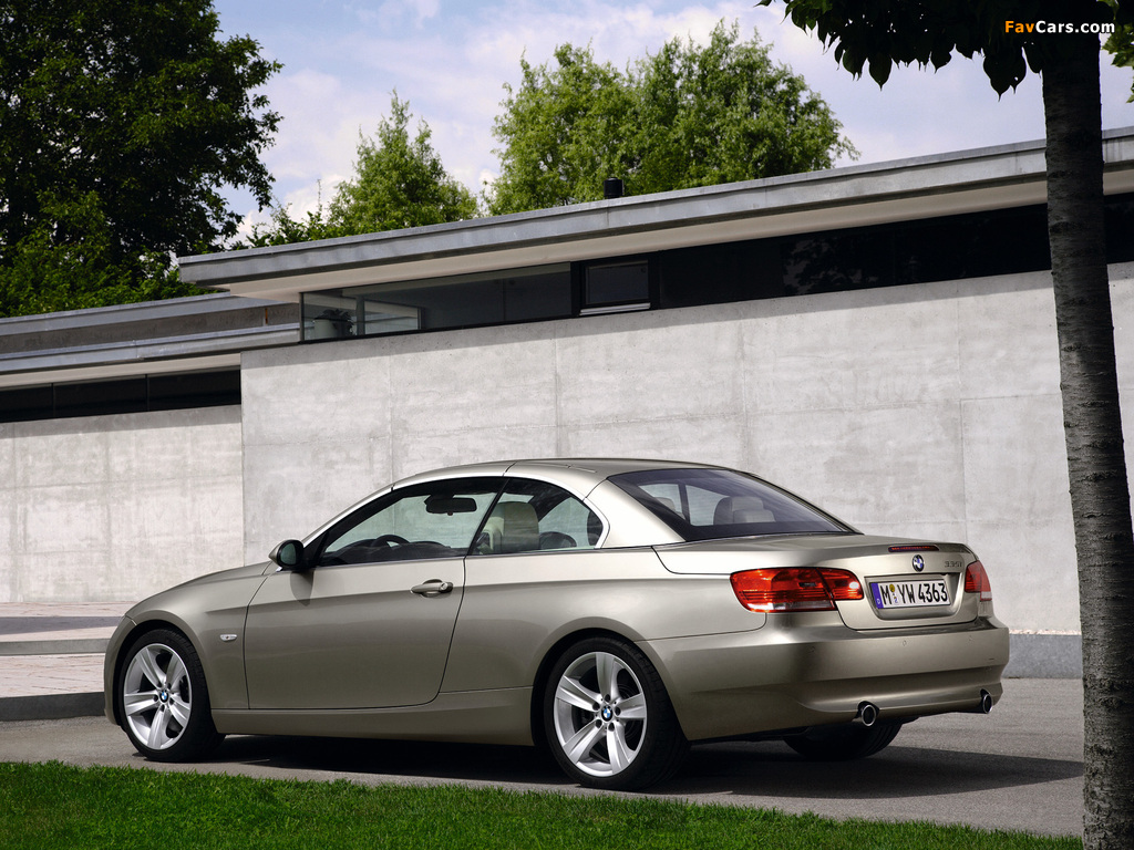 Images of BMW 335i Cabrio (E93) 2007–10 (1024 x 768)