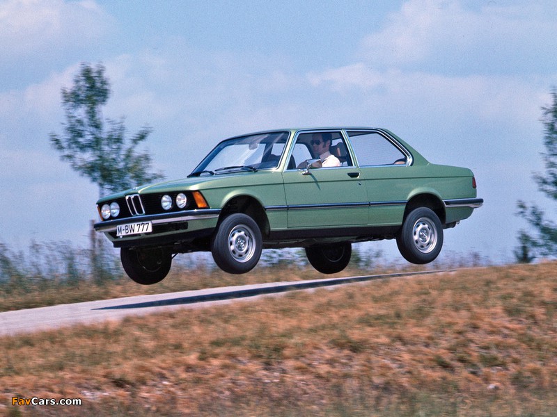 Photos of BMW 320i Coupe (E21) 1975–82 (800 x 600)
