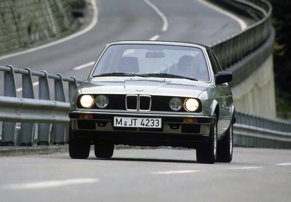 Photos of BMW 318i Coupe (E30) 1982–91