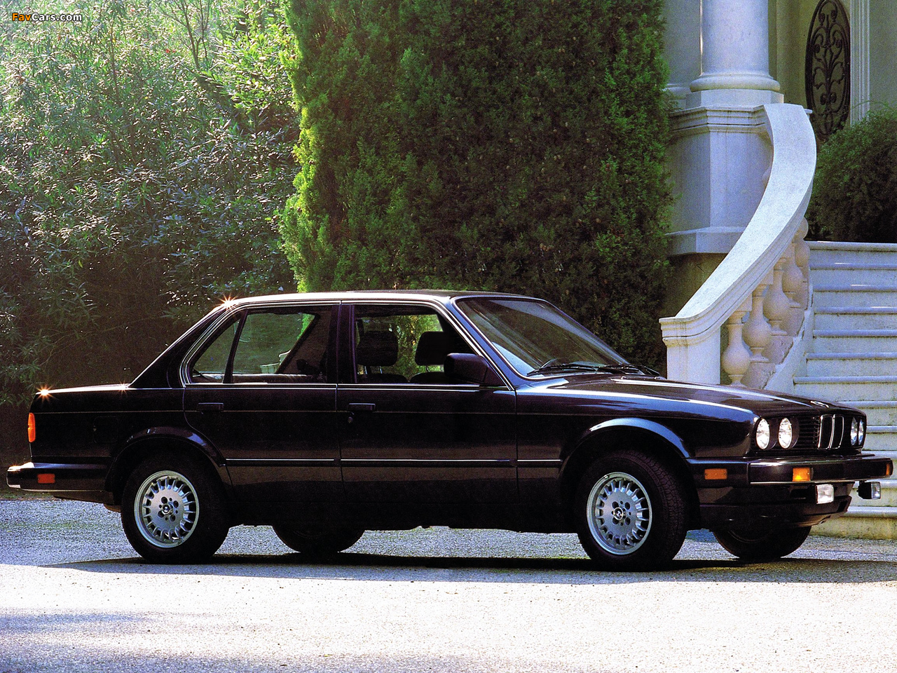 Photos of BMW 3 Series Sedan US-spec (E30) 1982–94 (1280 x 960)