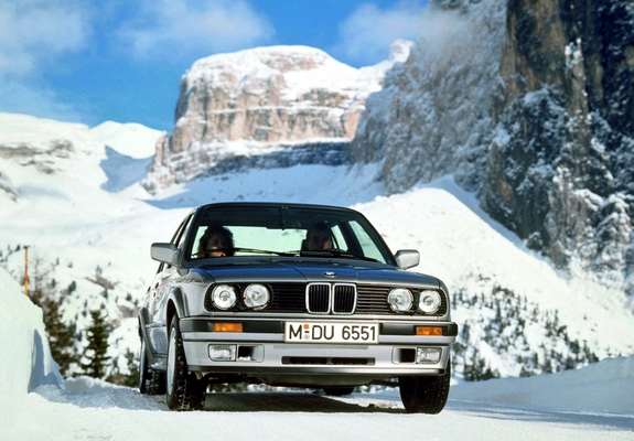 Photos of BMW 325iX Sedan (E30) 1987–91
