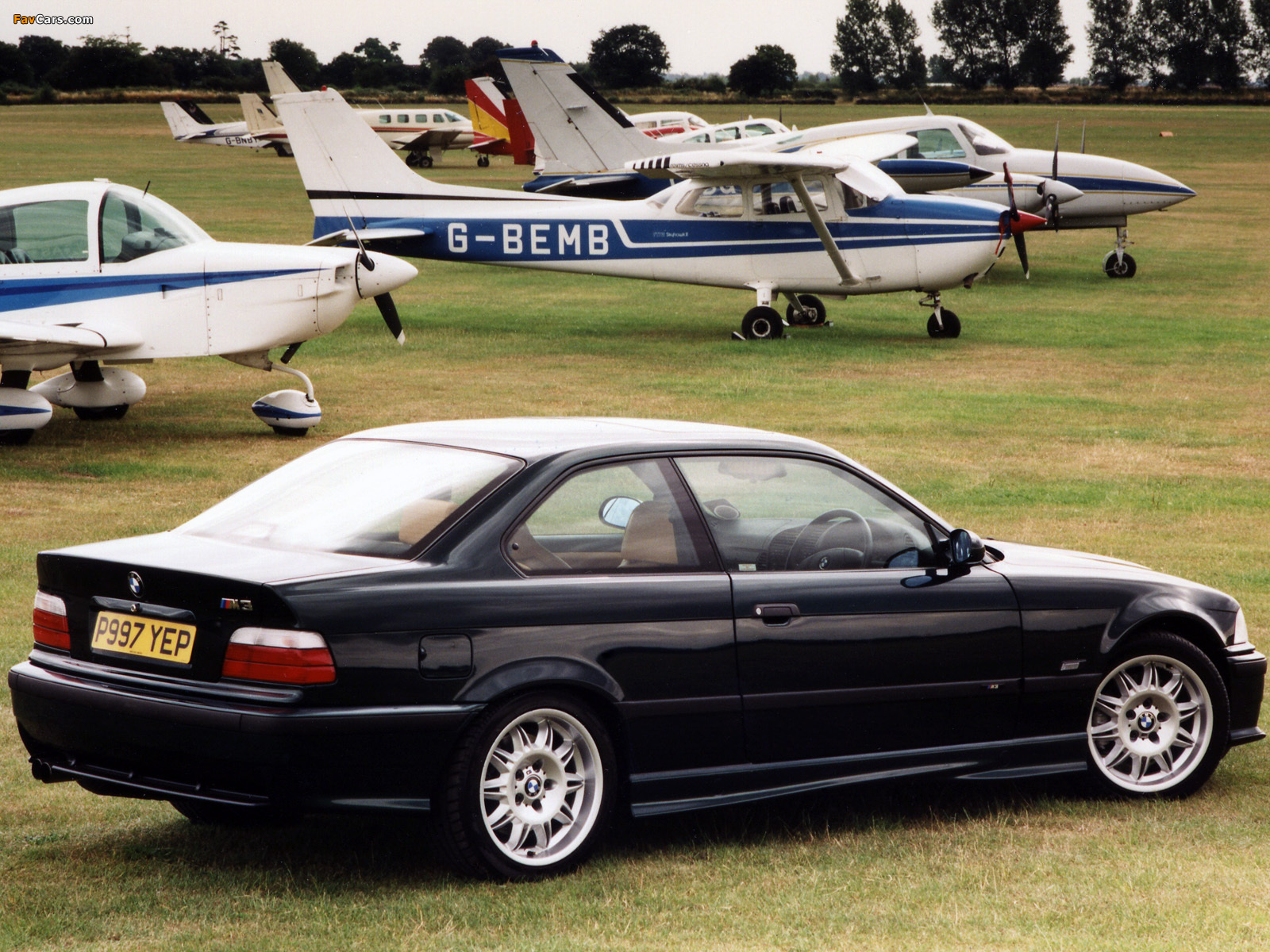 Photos of BMW M3 Coupe UK-spec (E36) 1993–98 (1600 x 1200)