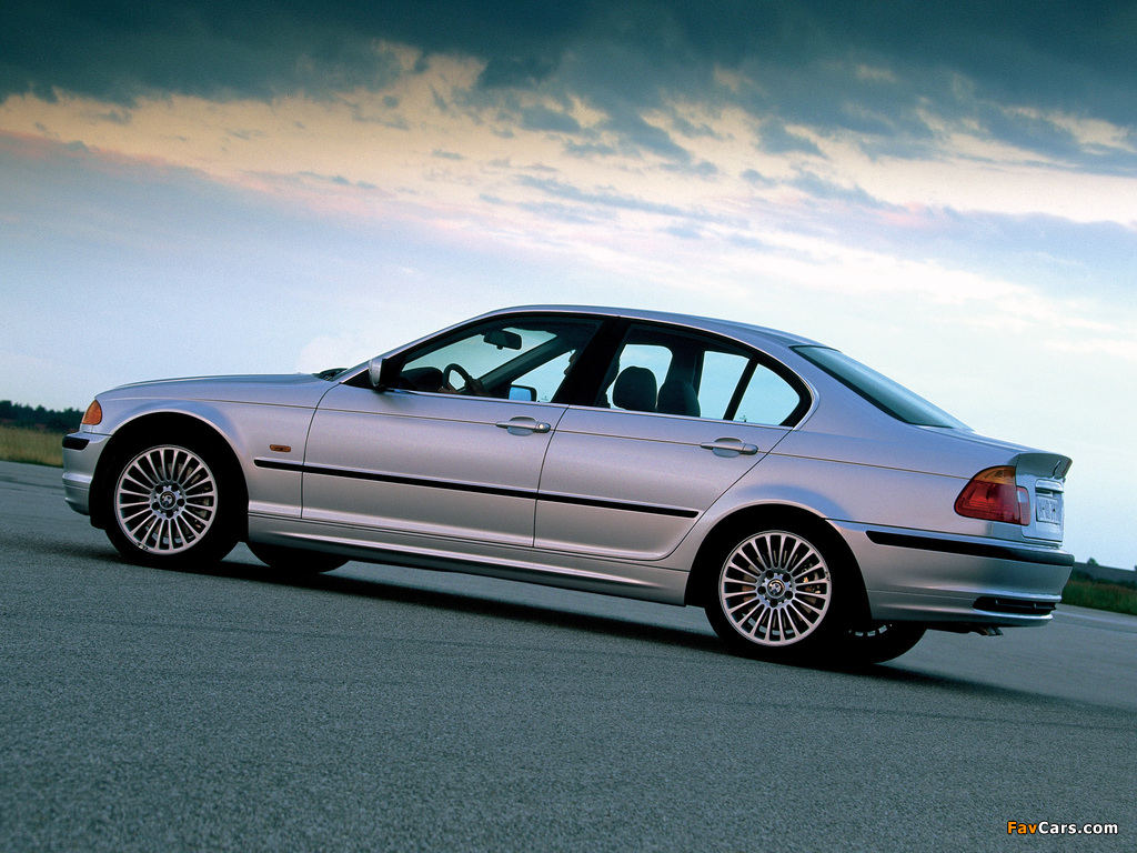Photos of BMW 330d Sedan (E46) 1999–2001 (1024 x 768)