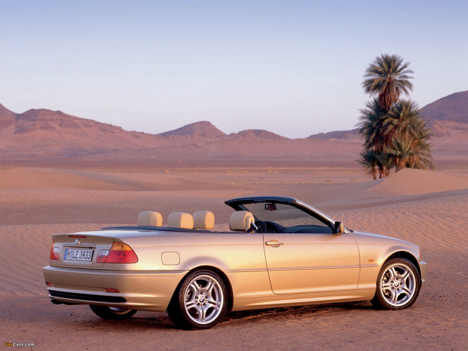 Photos of BMW 3 Series Cabrio (E46) 2000–06 (1600 x 1200)