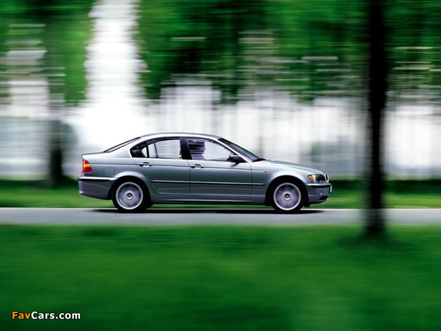 Photos of BMW 325i Sedan (E46) 2001–05 (640 x 480)