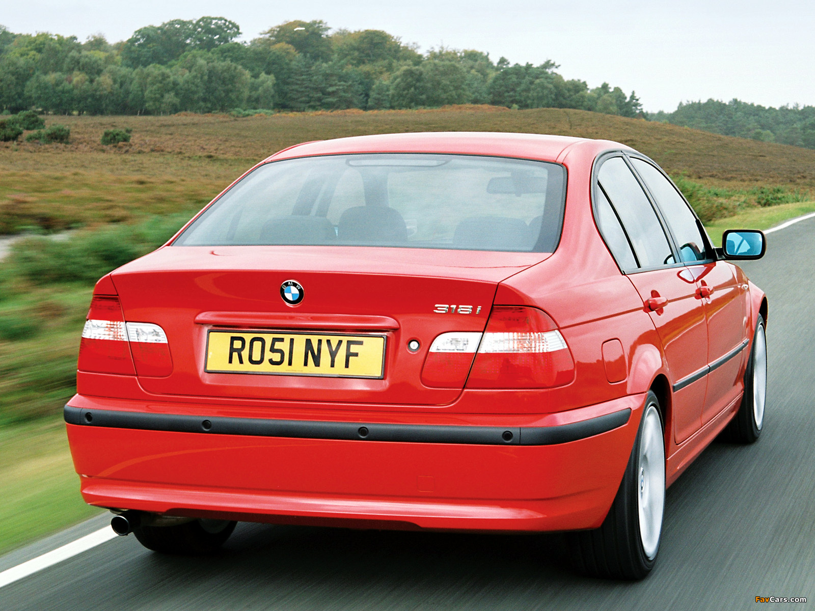 Photos of BMW 318i Sedan UK-spec (E46) 2001–05 (1600 x 1200)