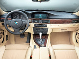Photos of BMW 330i Sedan (E90) 2005–08