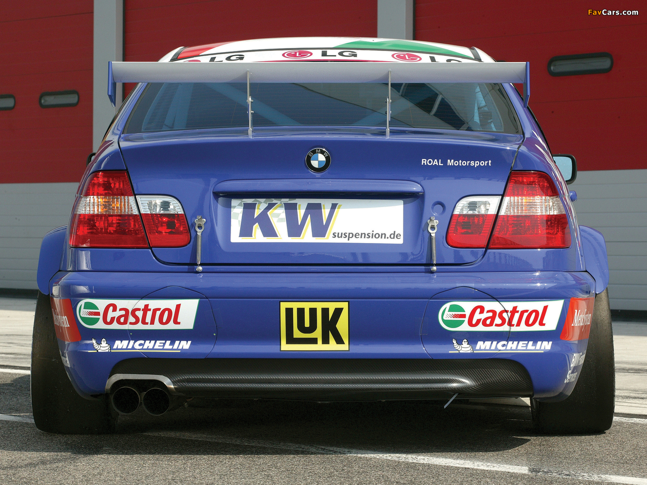 Photos of BMW 320i WTCC Sedan (E46) 2005 (1280 x 960)