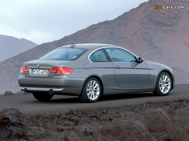 Photos of BMW 335i Coupe (E92) 2007–10 (640 x 480)