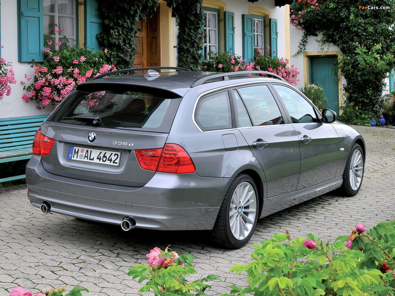 Photos of BMW 335d Touring (E91) 2008–12 (1280 x 960)