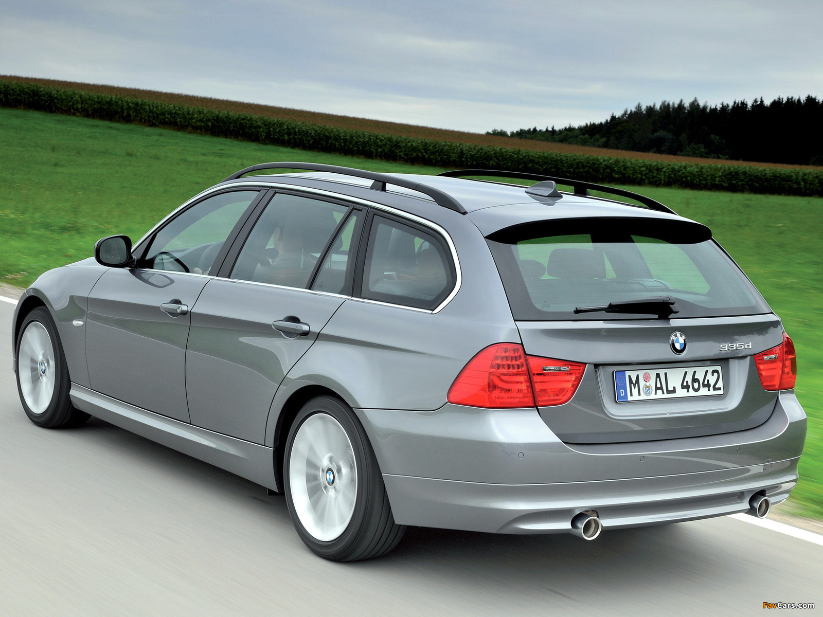 Photos of BMW 335d Touring (E91) 2008–12 (1600 x 1200)