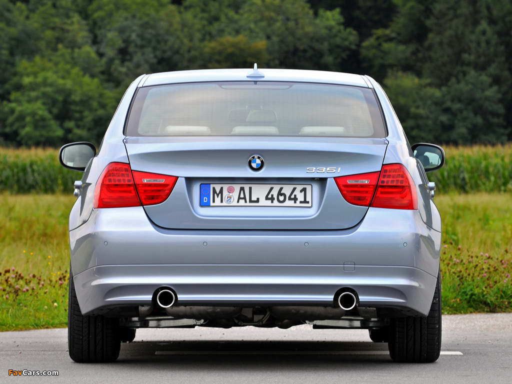 Photos of BMW 335i Sedan (E90) 2008–11 (1024 x 768)