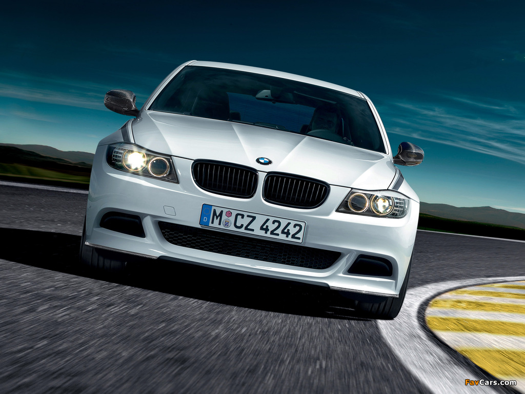 Photos of BMW 335i Performance Power Kit (E90) 2008 (1024 x 768)